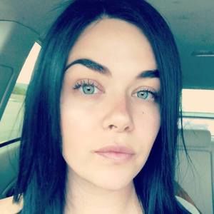 Meet your Posher, Dani